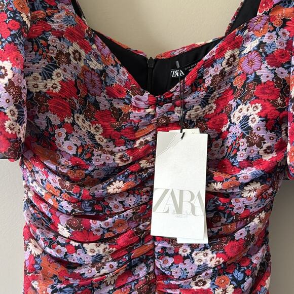 ZARA FLORAL MINI RUCHED PUFF SLEEVE DRESS SIZE MEDIUM - Picture 1 of 11